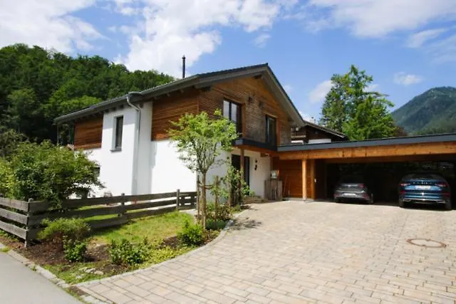 Holiday home Ferienhaus Freiheit: Alpine-Style Retreat for Vacation and Workation Oberaudorf
