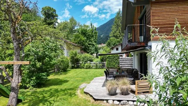 Ferienhaus Freiheit: Alpine-Style Retreat for Vacation and Workation Oberaudorf Germany