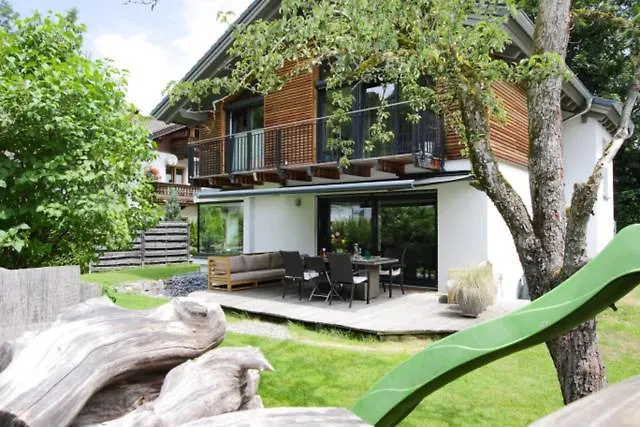 Ferienhaus Freiheit: Alpine-Style Retreat for Vacation and Workation Oberaudorf